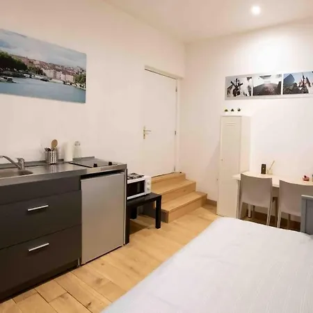 Apartment Face A L'ile Barbe